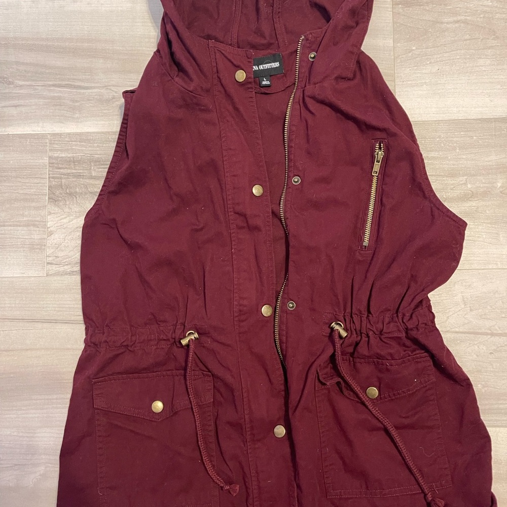 Maroon vest Zenana Outfitters